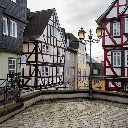 Altstadt Apartment Am Dom Wetzlar, 1 Zi, Kueche, Bad Mit Parkplatz Am Grundstueck Exterior foto